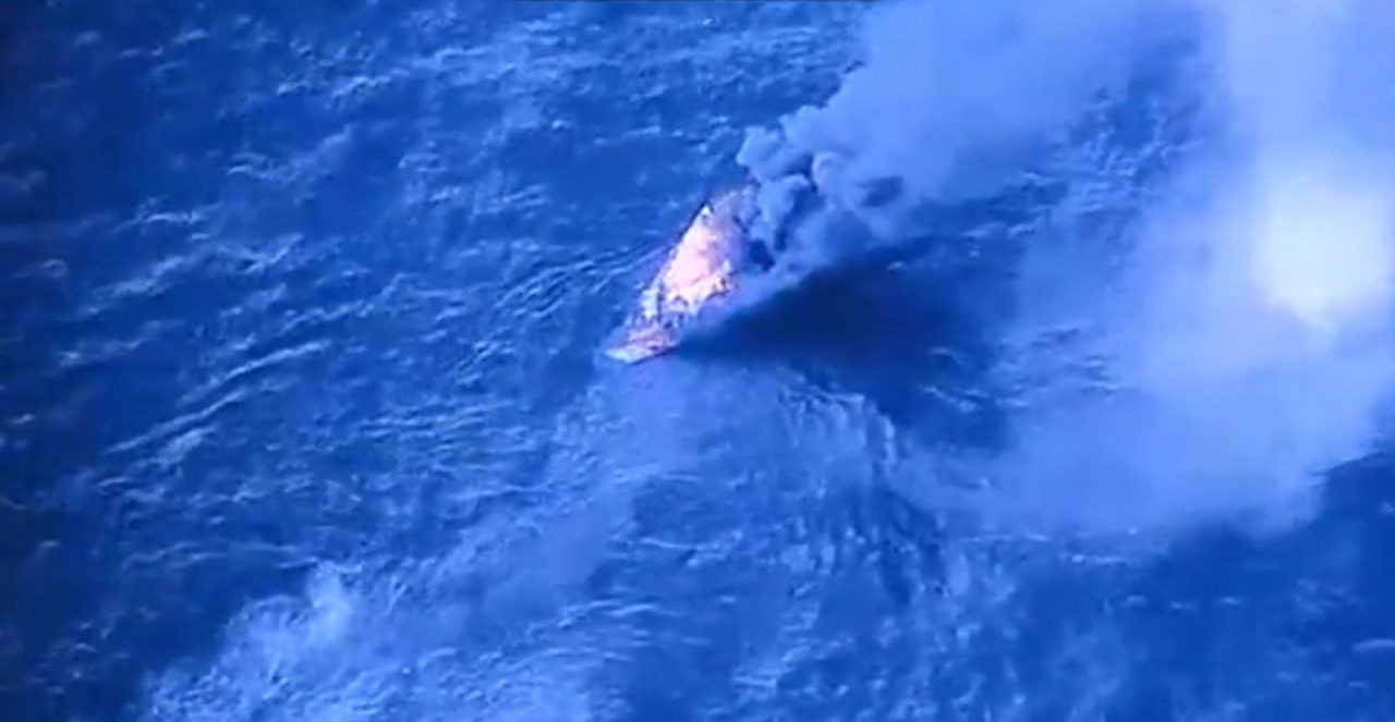 Lancha Bombardeada por EU1