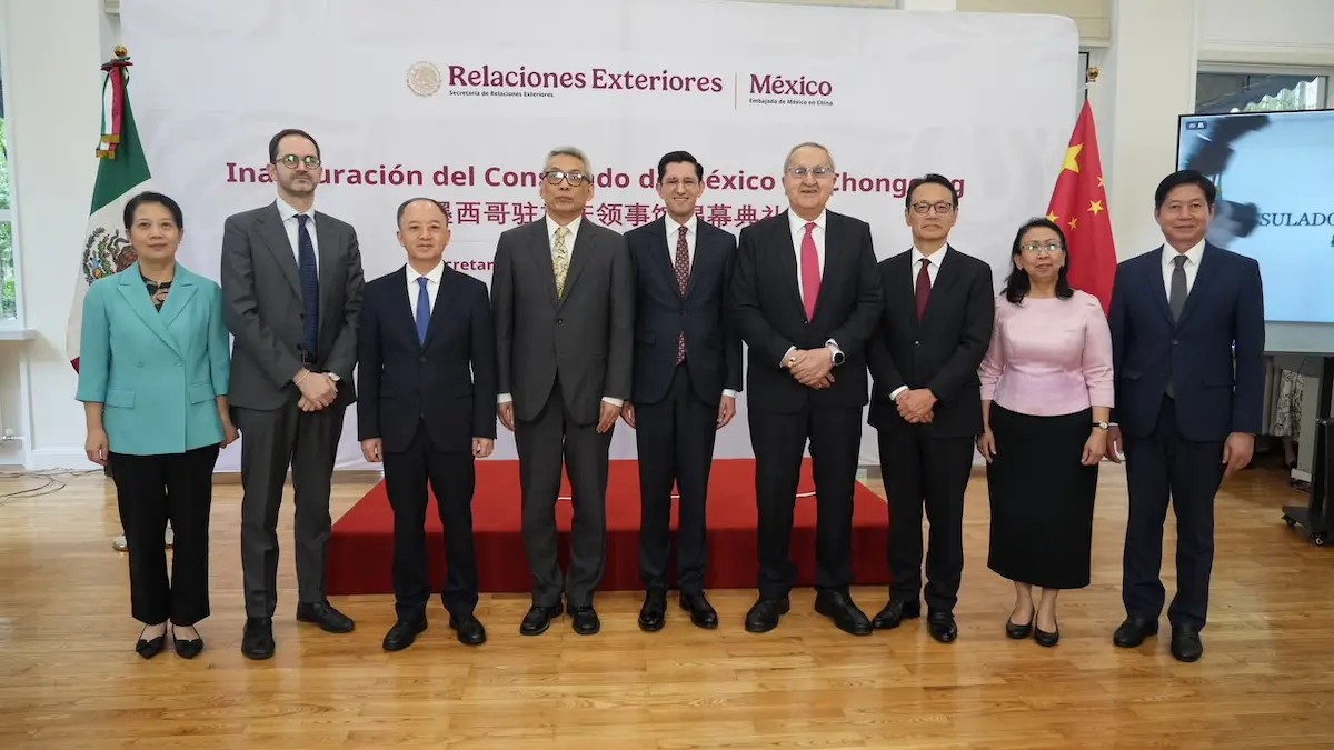 Roberto Velasco Viaja a China Para Impulsar Apertura de Consulado en Chongqing